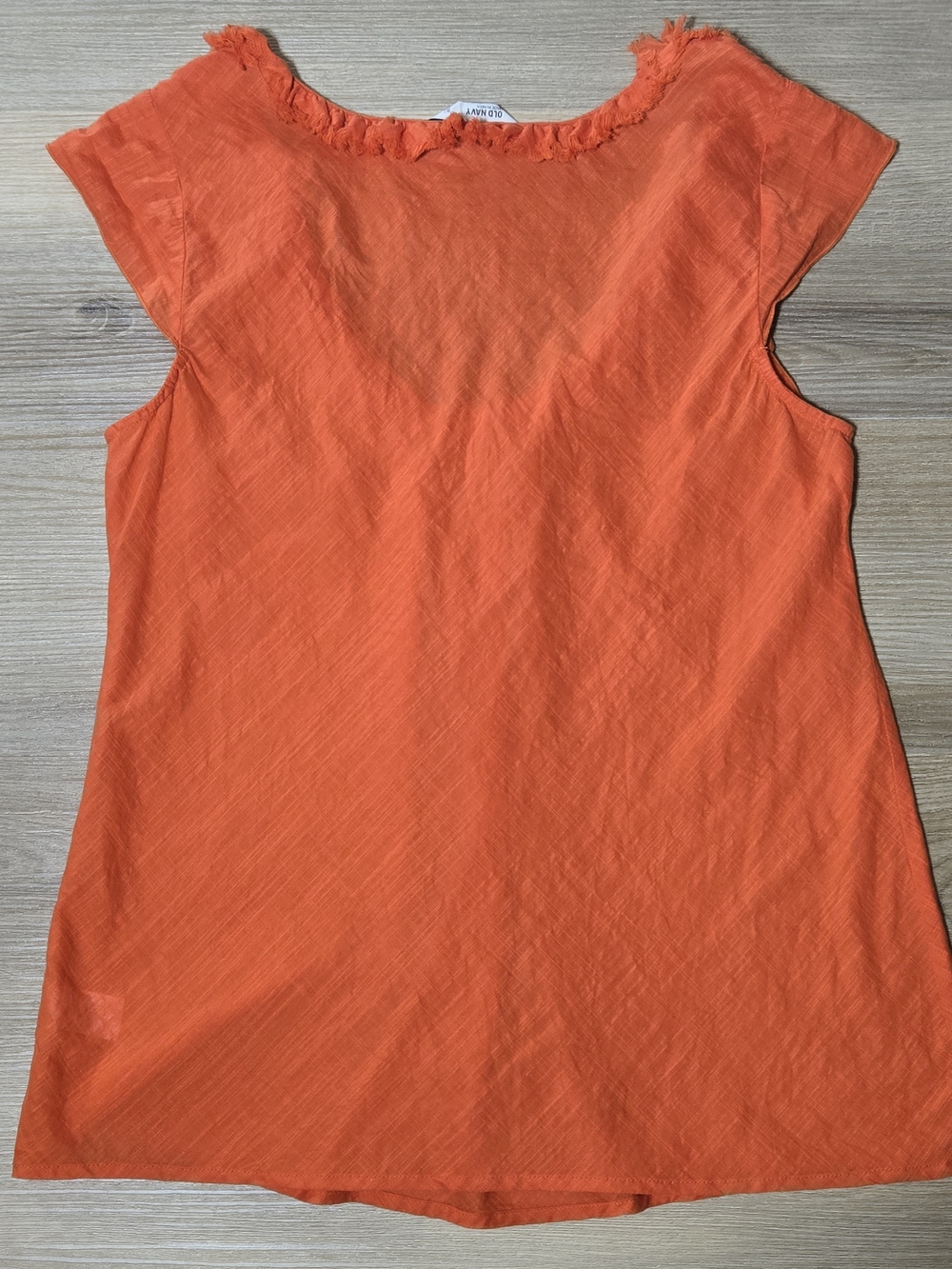Old Navy Ruffle Scoop Neck Top - Picture 2 of 6